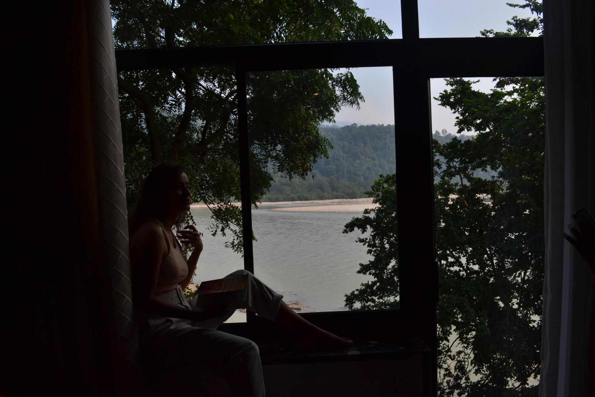 Meeram Ganga, A Heritage Stay By The Ganges At Triveni Ghat ริชิเคช ภายนอก รูปภาพ